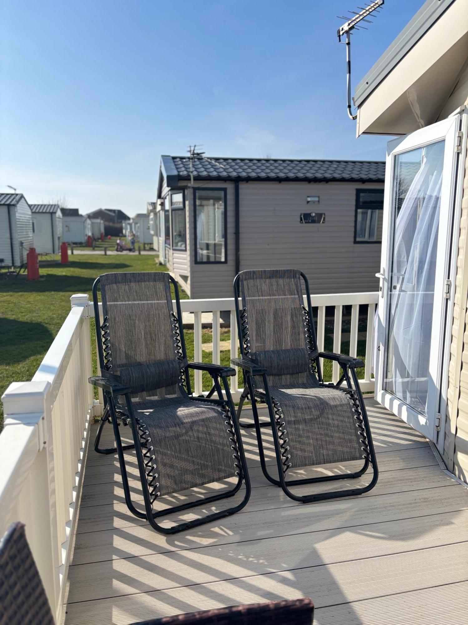 Willowway168, Tranquility Family Home Camber Exterior foto